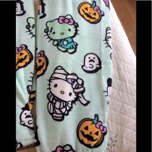 Hello kitty blanket